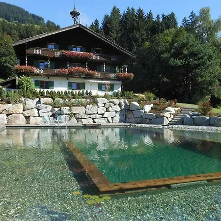 Apartment Haus Waldhof Brixen im Thale