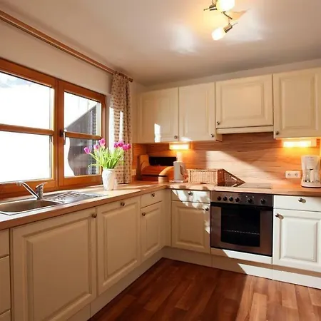 Haus Waldhof Apartment Brixen im Thale